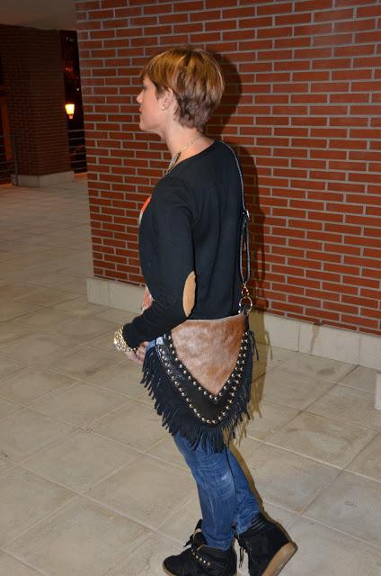 CRUCES EN TUS MANOS..