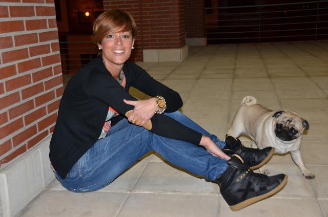 CRUCES EN TUS MANOS..