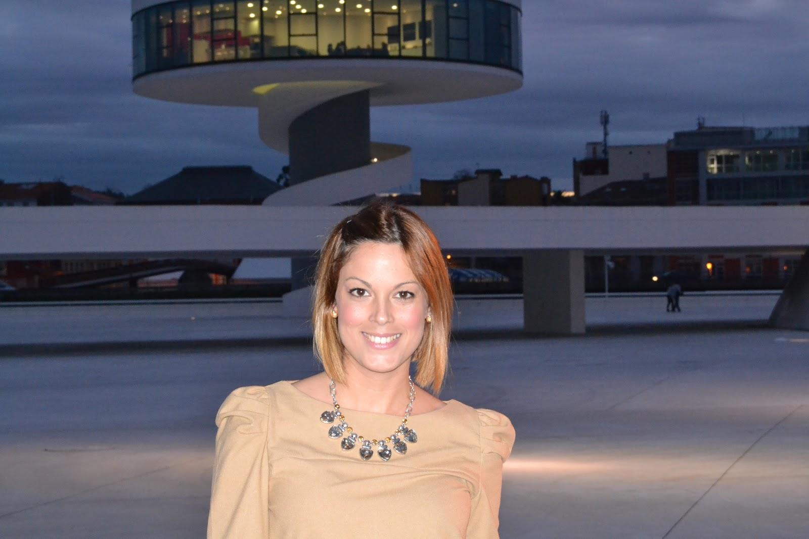 UN PASEO EN EL NIEMEYER