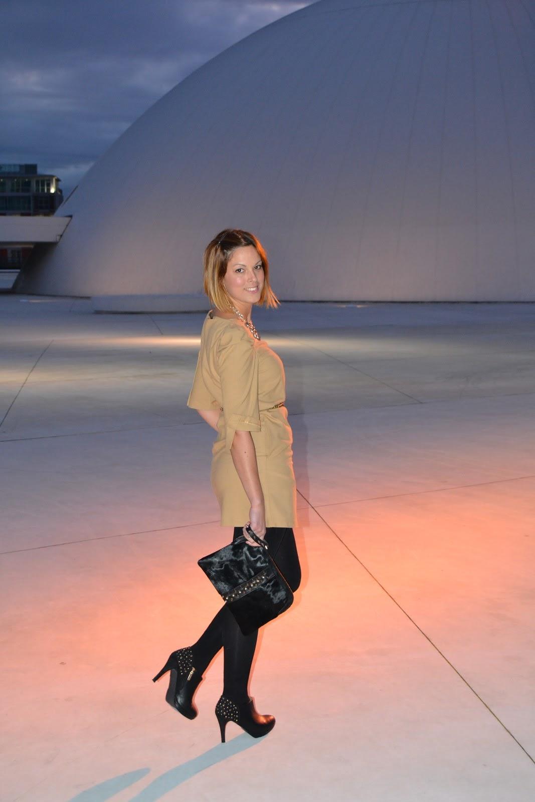 UN PASEO EN EL NIEMEYER