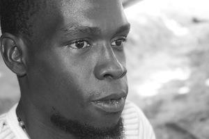Patrick Ejosa Lambal: Autor, pescador y clandestino