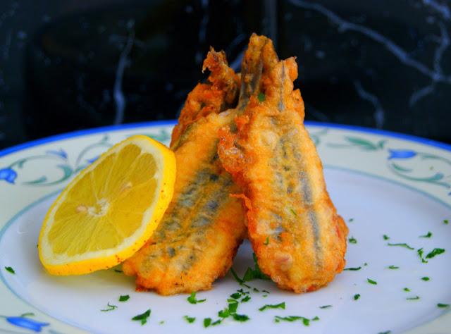 Anchoas Rebozadas Rellenas de Pimientos
