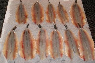 Anchoas Rebozadas Rellenas de Pimientos