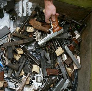 Cuba critica maniobra para aprobar tratado comercio de armas