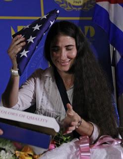 El clímax de la bandera de Estados Unidos para Yoani Sánchez