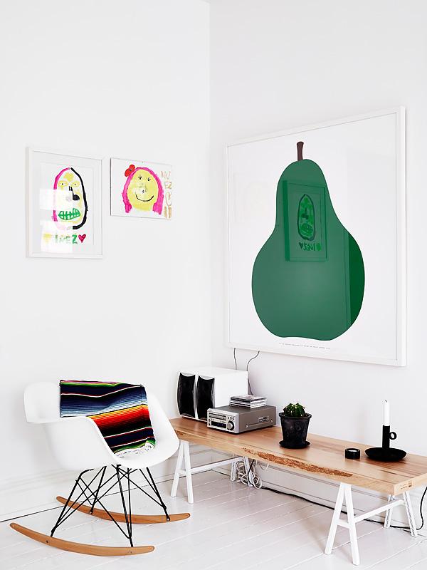 Un sencillo salón de estilo nórdico