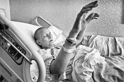 fotografia lucha de esposa contra el cáncer hasta la muerte