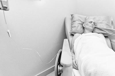 fotografia lucha de esposa contra el cáncer hasta la muerte