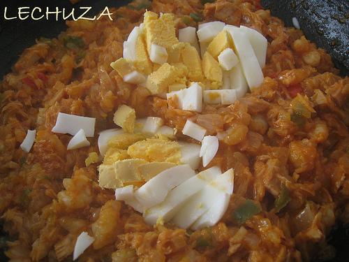 PACCHERI DI NAPOLI CON ATUN Y GAMBAS (18)