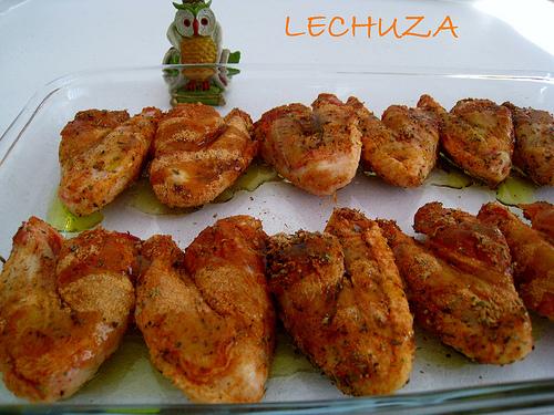 Alitas de pollo con salsa de queso (27)