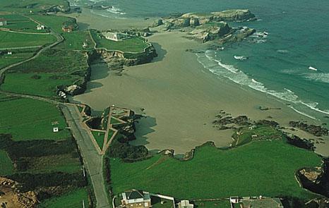 Recomendación RdA:Playa de los Castros.