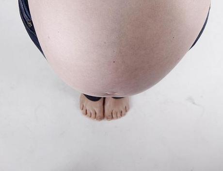 El embarazo puede aumentar un talle de calzado en las mujeres