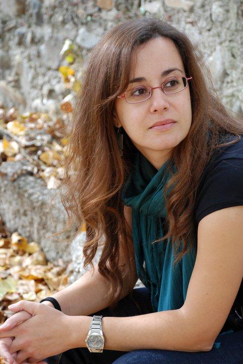 AL ACECHO - Noemí Sabugal