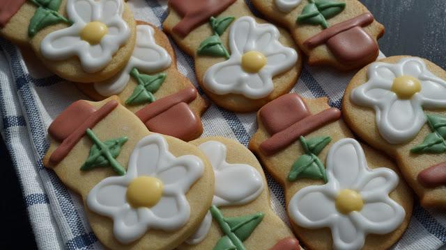 Galletas de maceta de margarita (con un cortador de muñeco de nieve!!!)