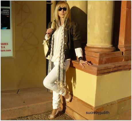 NEW LOOK WITH THE SAME BAG NEW LOOK WITH THE SAME BAG