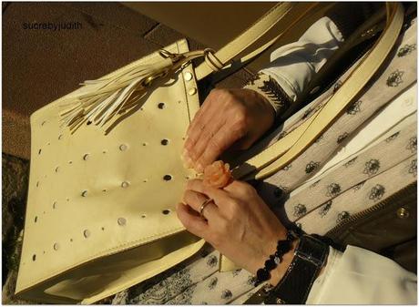 NEW LOOK WITH THE SAME BAG NEW LOOK WITH THE SAME BAG