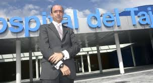 Servicios públicos, negocios privados