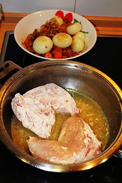 Pollo al vino (Coc au vin)