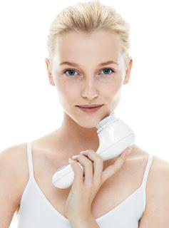 CLARISONIC MARCA EL “ANTES” Y “DESPUÉS” DE LA LIMPIEZA FACIAL (Y CORPORAL…)