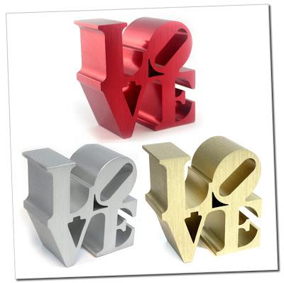LOVE. Robert Indiana LOVE. Robert Indiana