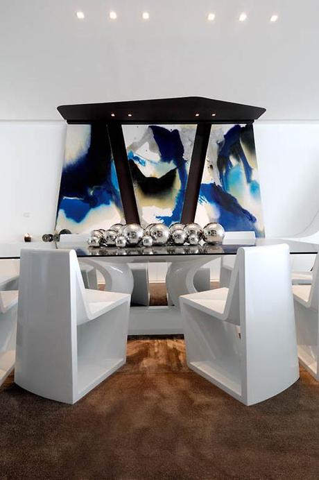 Selección de imágenes de interiorismo de una lujosa urbanización en Ibiza disenada por A-cero