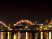 puente-dragón escupe bolas fuego