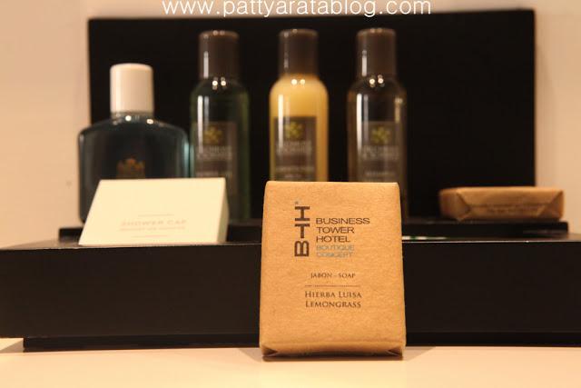 Los Bloggers oficiales del Lifweek son engreídos en el BusinessTower Hotel