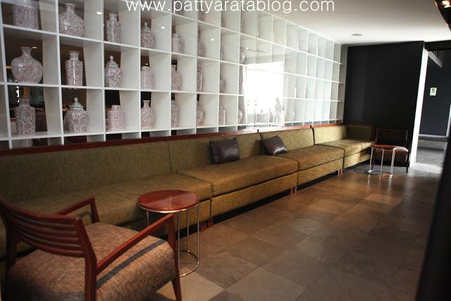 Los Bloggers oficiales del Lifweek son engreídos en el BusinessTower Hotel