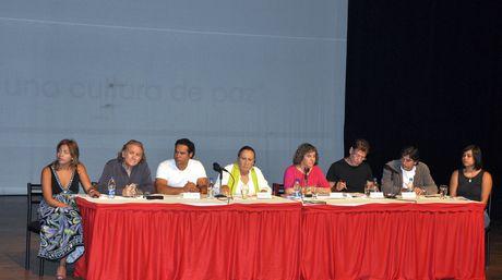 Artistas pro Gobierno llaman a la unión