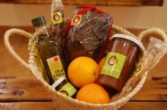 Canasta y pack de productos