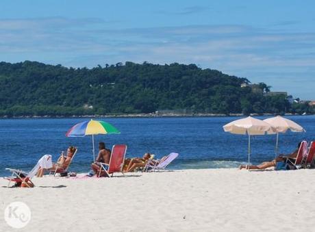 a-kiss-of-colour-nuestra-ultima-obsesion-las-sombrillas-02