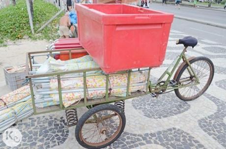 a-kiss-of-colour-nuestra-ultima-obsesion-las-sombrillas-04