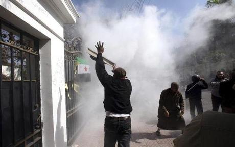 Una decena de muertos y heridos tras choques de musulmanes contra cristianos egipcios