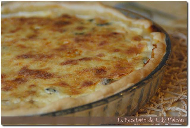 Quiche de salmón, espinacas y queso azul