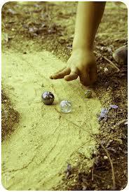 Pequeños objetos, grandes juguetes Pequeños objetos, grandes juguetes