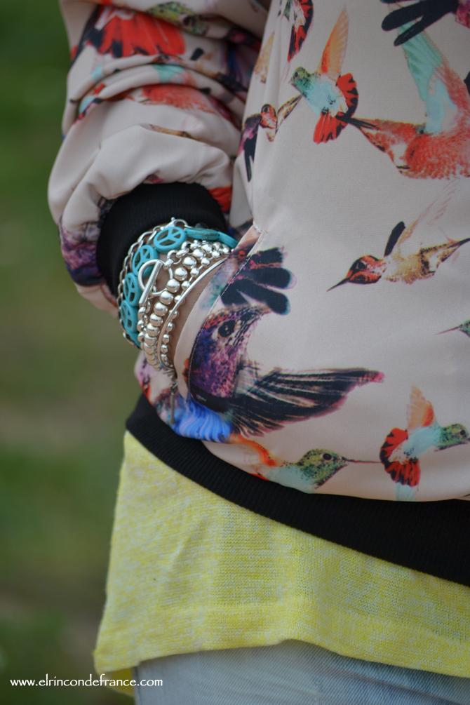 Look Bomber pájaros con amarillo primaveral