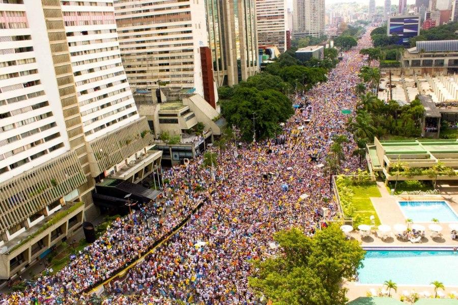 VENEZUELA ES CAPRILES!