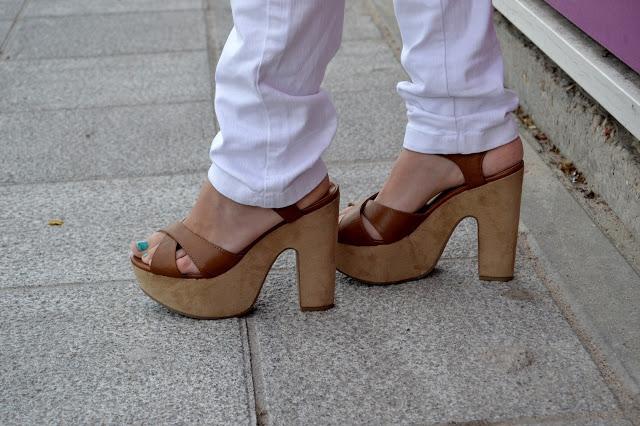 WHITE JEANSBuenos días!!! Que tal el fin de semana??? Esp...