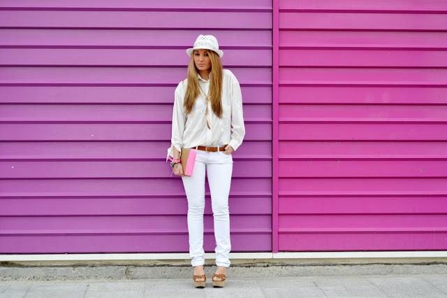 WHITE JEANSBuenos días!!! Que tal el fin de semana??? Esp...