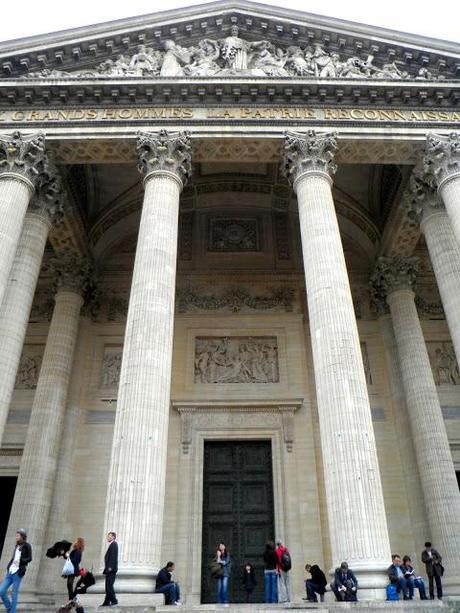 París en Octubre. El Pantheon (Exteriores)