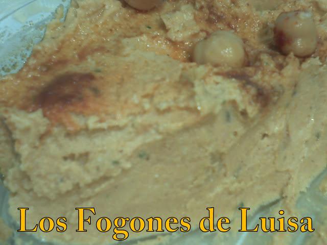 HUMMUS  (PASTA DE GARBANZOS)