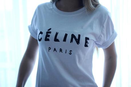 Celine logo tee by Mes Voyages à Paris Fashion blog, blogger, fashionblogger, Mónica Sors, Fashion Salade