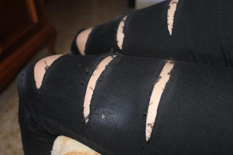 DIY: RIPPED TROUSERS