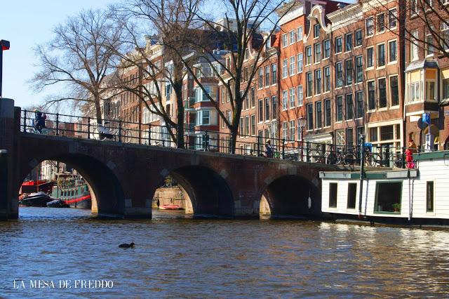 AMSTERDAM: No solo de sexo vive la ciudad roja.