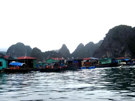 Bahía de Halong desde la isla de Cat Ba