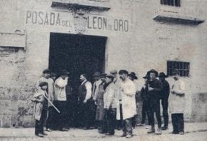 Foto de la Posada del León de Oro, de 1897. Madrid