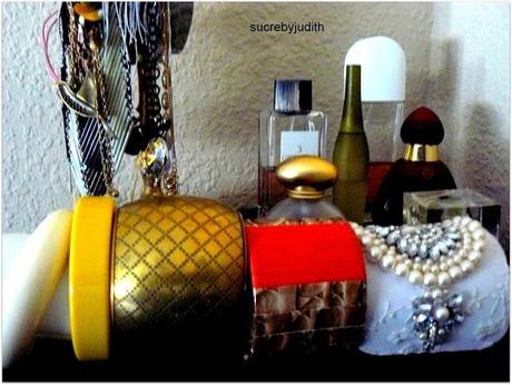 SMALL MOMENTS SMALL MOMENTS