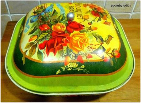 SMALL MOMENTS SMALL MOMENTS