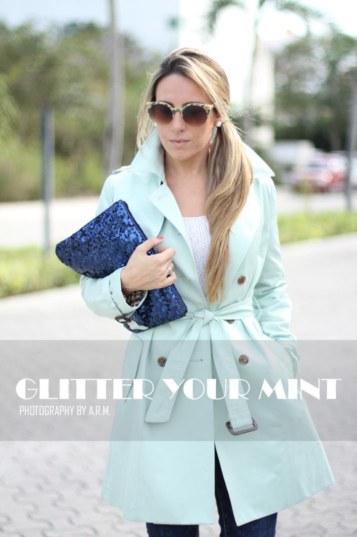 Mint trench fashion blogger Mónica Sors