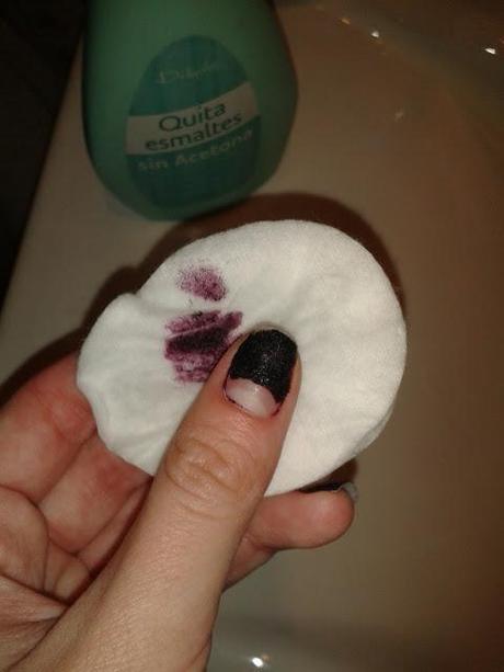 TRUCO: Eliminar esmaltes difíciles (glitter, terciopelo...)